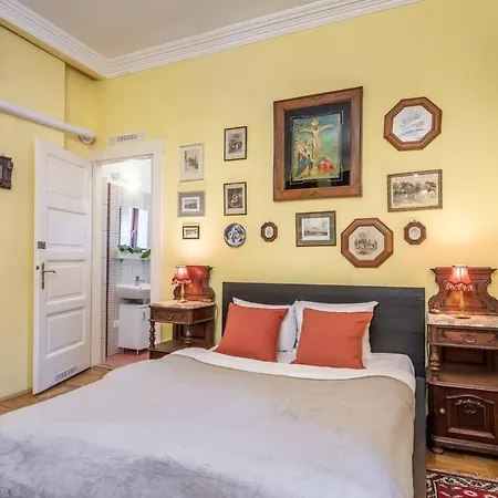 Vamhaz Boulevard Apartment Budapest