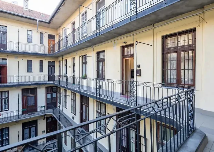 Vamhaz Boulevard بودابست