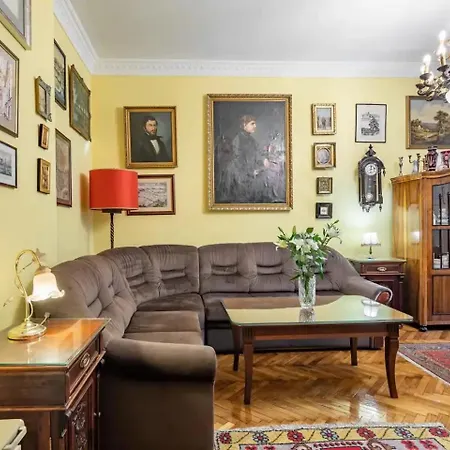 Vámház Boulevard *