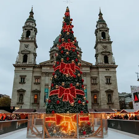 Vamhaz Boulevard Budapest
