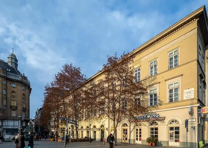Vamhaz Boulevard * Budapeszt